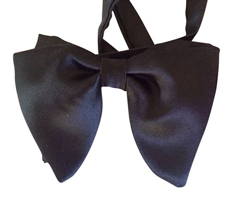 tom ford inspired bow tie